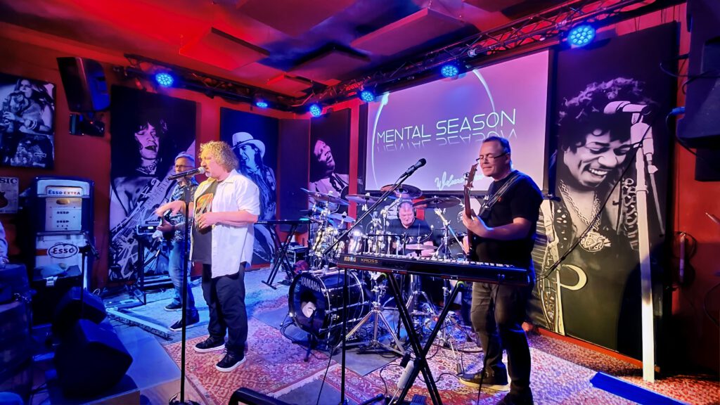 Mental Season im Bombig